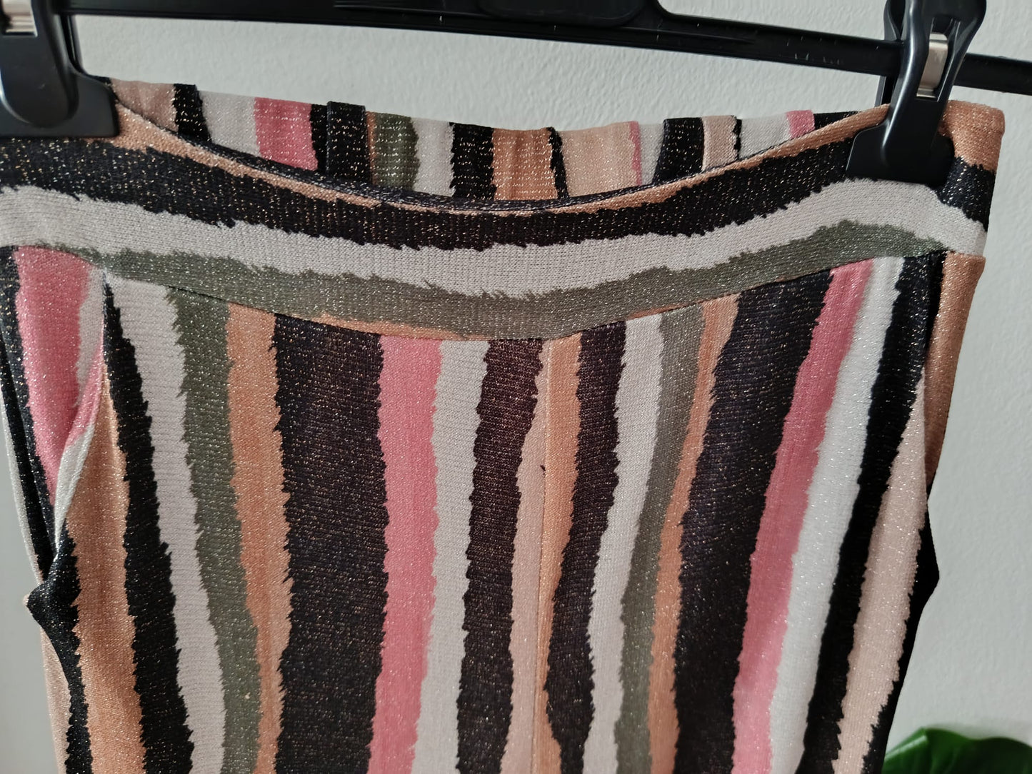 Pantalón fluido a rayas Alpa